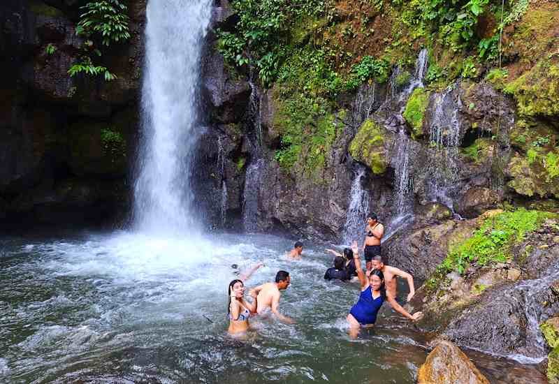 Catarata Gloriapata del Parque Nacional Tingo Maria