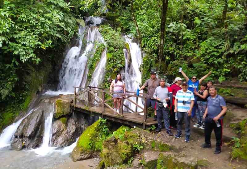 Catarata Honolulu de Tingo María La poza del amor