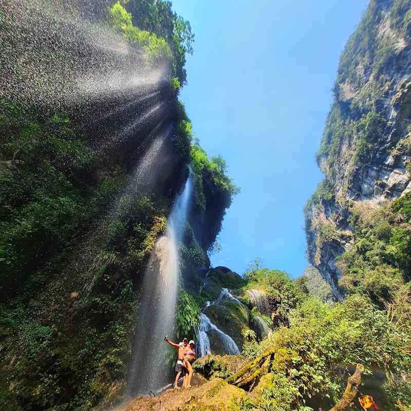 Top 6 Tours de Aventura en Tingo María por el Rio Derrepente