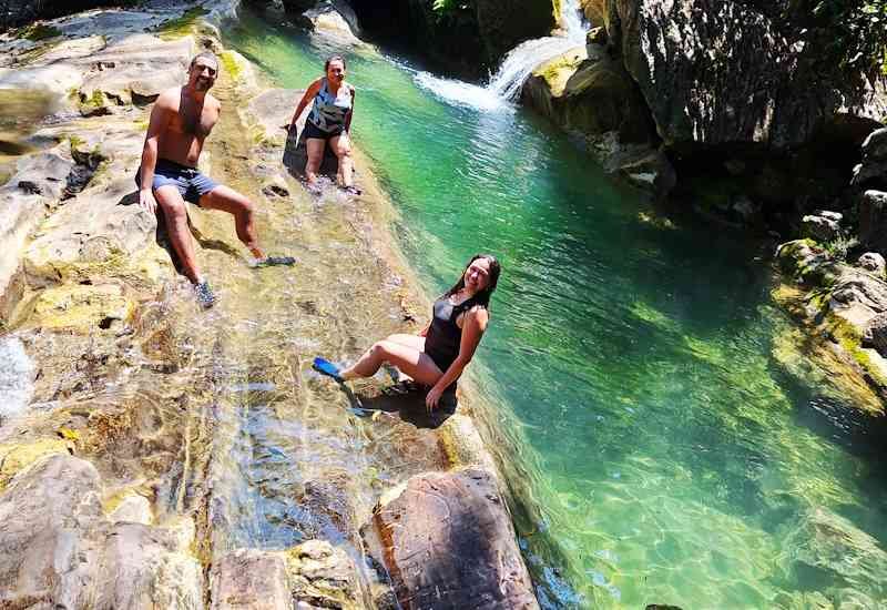 Poza del amor de las Catarata Santa Carmen
