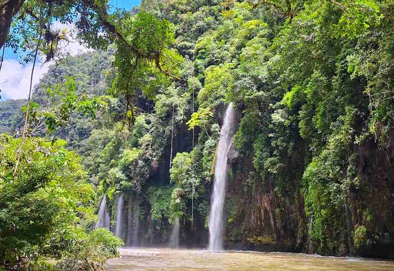 Catarata del Rio Derrepente Semana Santa Tingo María