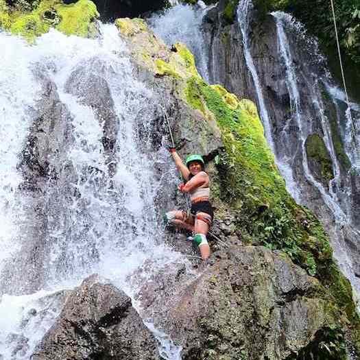 Escalada en las Cataratas de Honolulu y Chullachaqui