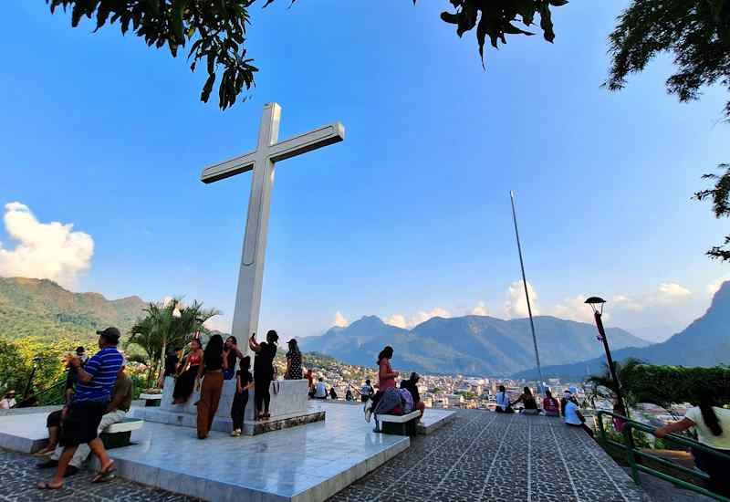 Lugares y Atractivos turísticos de Tingo María Mirador de la Cruz
